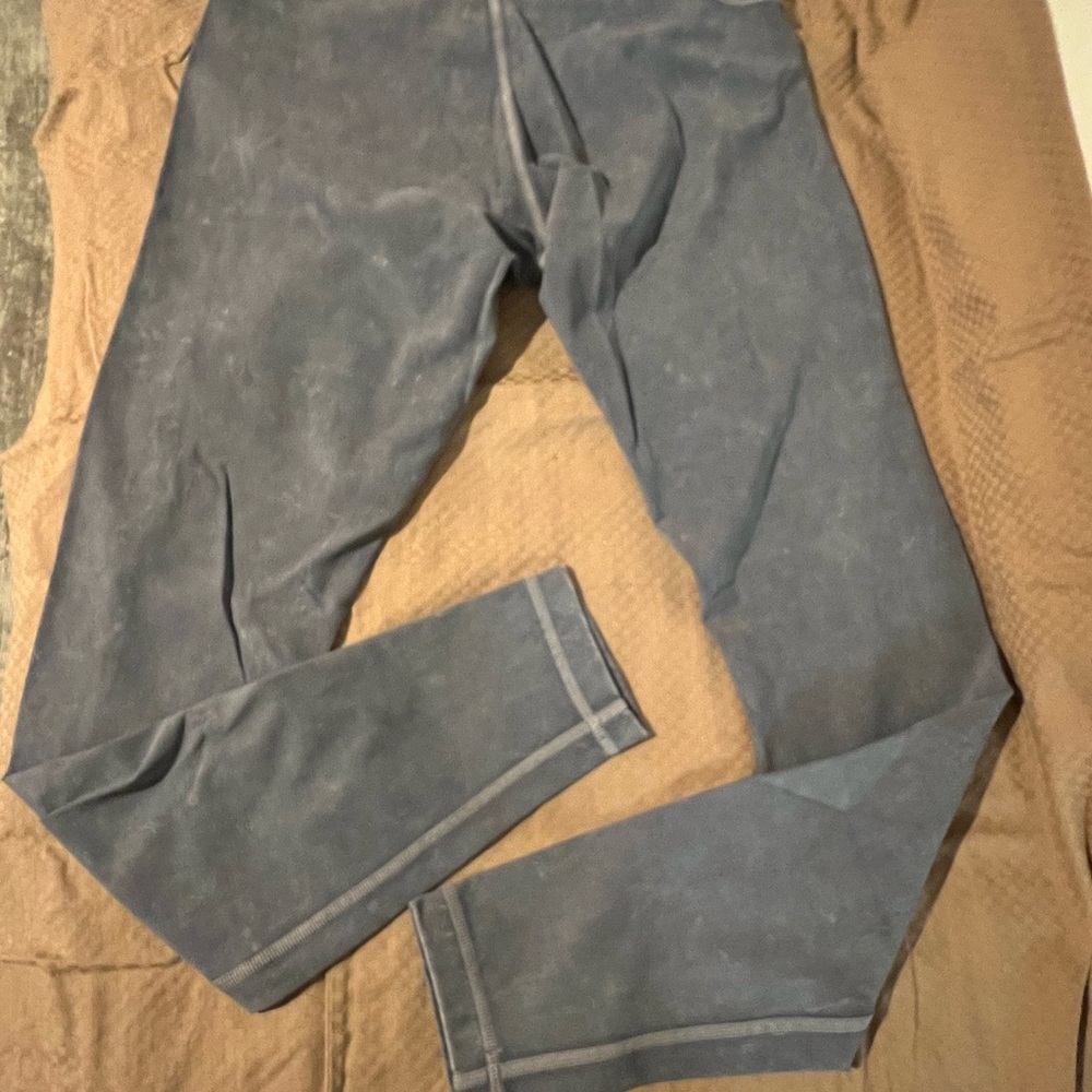 Lululemon Athletica Gray Leggings Excellent condition